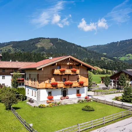Fingerhof Apartment Flachau